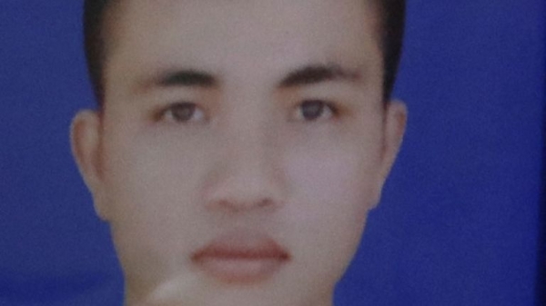 Container deaths: Families say three lorries carrying more than 100 people were travelling to UK
                       
                              Container deaths: Families say three lorries carrying more than 100 people were travelling to UK