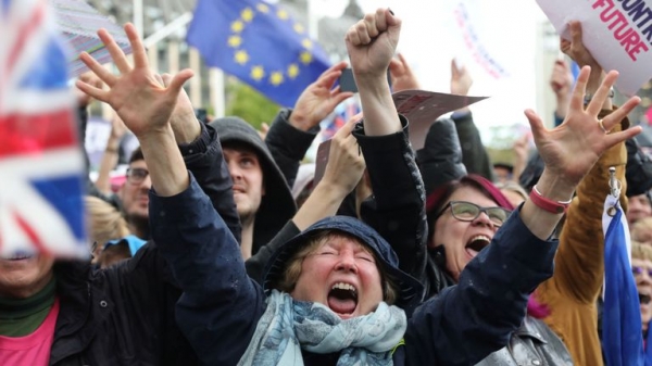 
                              PM asks EU for Brexit delay but remains committed to Halloween deadline
                      