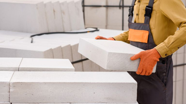 RAAC crisis: Return of pandemic-style home learning for unsafe concrete schools should last 'days, not weeks'