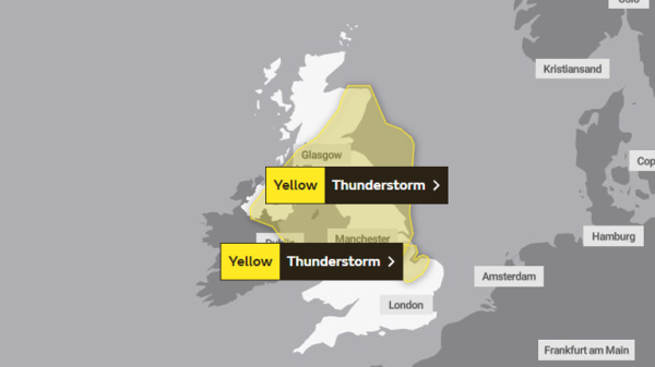 UK weather: Beaches packed as seventh day of 'unprecedented' heatwave hits Kent coast