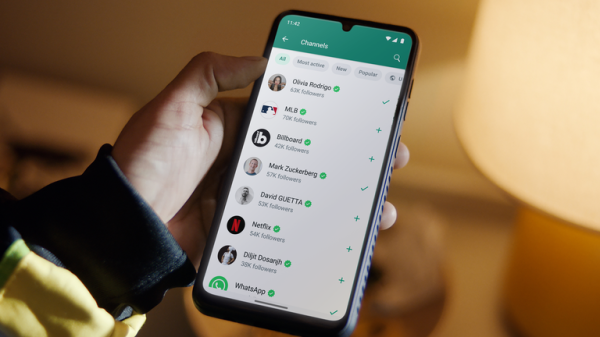 WhatsApp now lets you get updates from celebrities and sports clubs WhatsApp now lets you get updates from celebrities and sports clubs